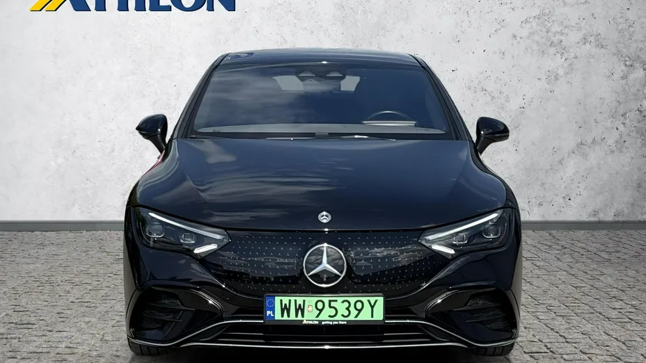 MERCEDES-BENZ EQE -