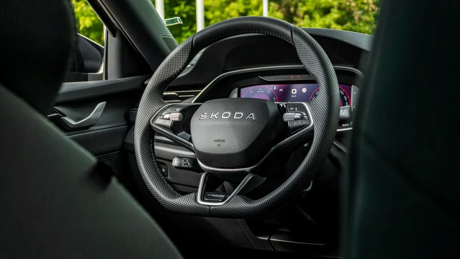 SKODA Octavia -