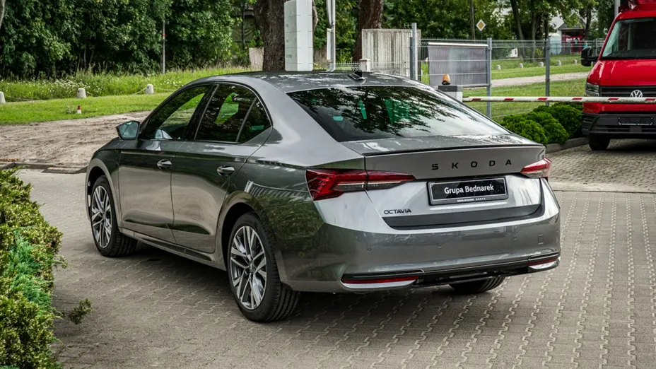SKODA Octavia -