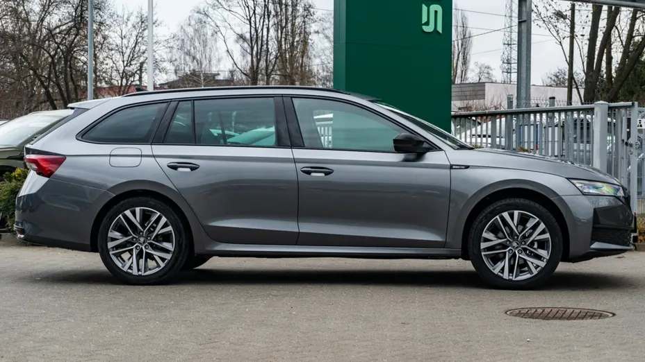 SKODA Octavia -
