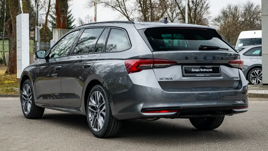 SKODA Octavia -