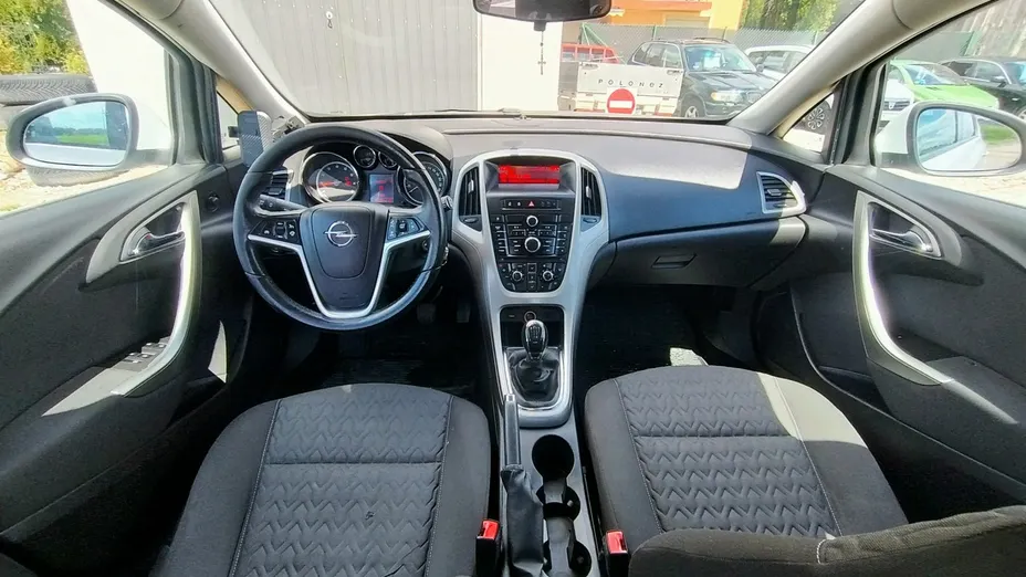 OPEL Astra -
