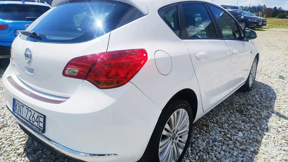 OPEL Astra -
