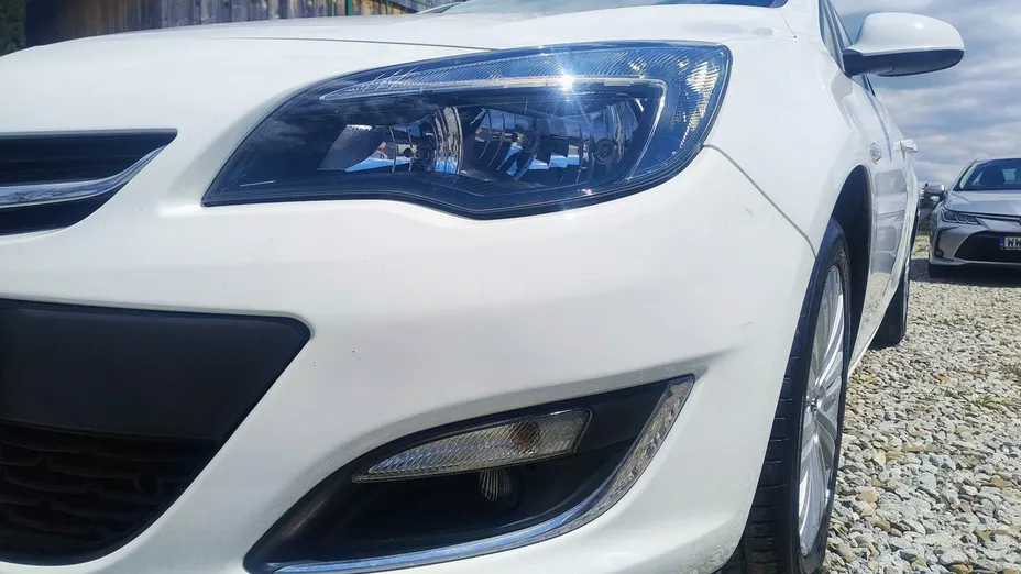 OPEL Astra -