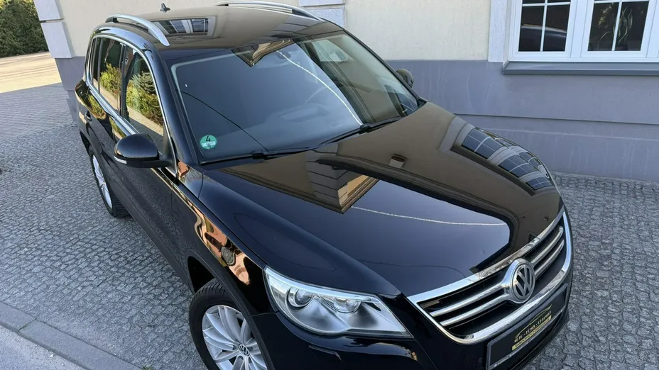 VOLKSWAGEN Tiguan -