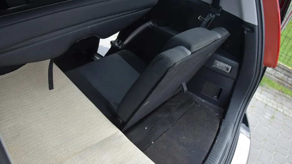 MAZDA 5 -
