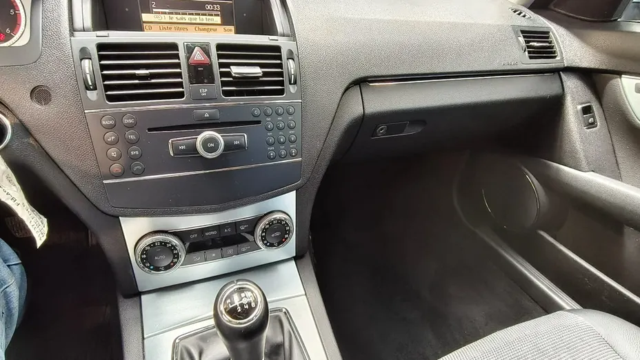 MERCEDES-BENZ C Klasa -