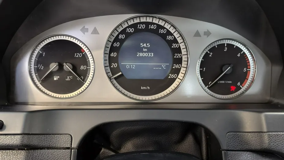 MERCEDES-BENZ C Klasa -