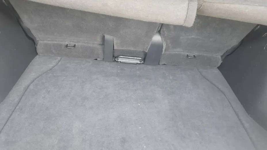 NISSAN Tiida -