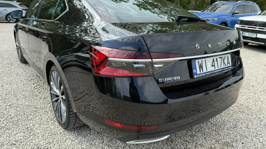 SKODA Superb -