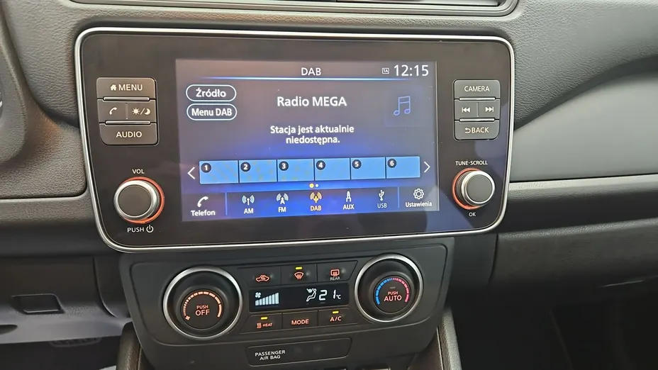 NISSAN Leaf -