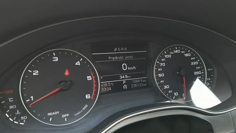 AUDI A6 -