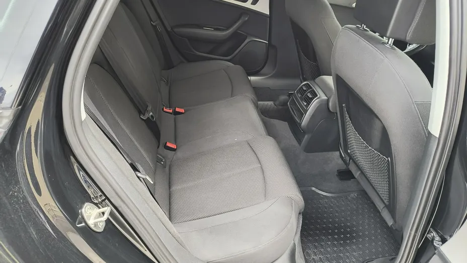 AUDI A6 -