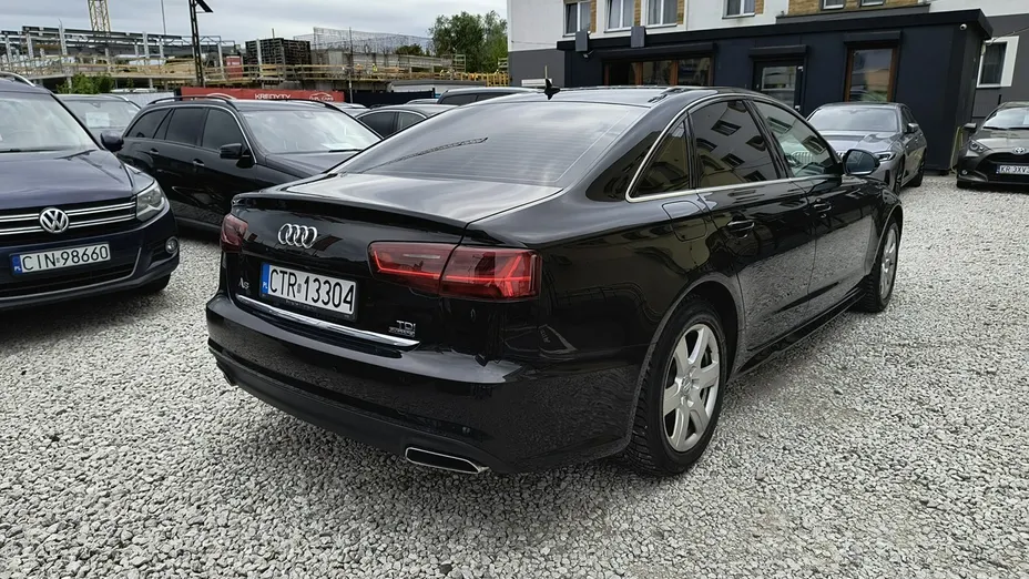 AUDI A6 -