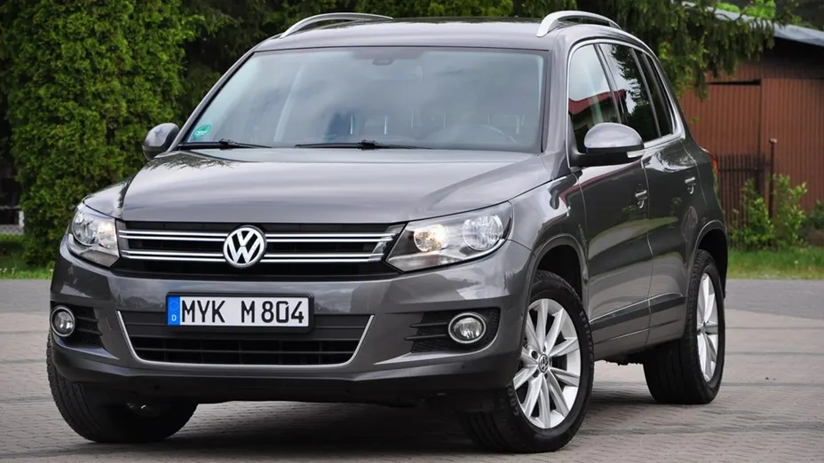 VOLKSWAGEN Tiguan -