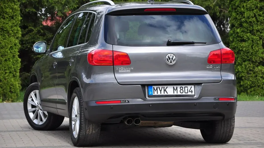 VOLKSWAGEN Tiguan -