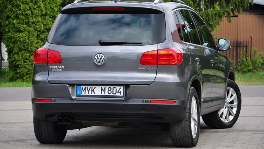 VOLKSWAGEN Tiguan -