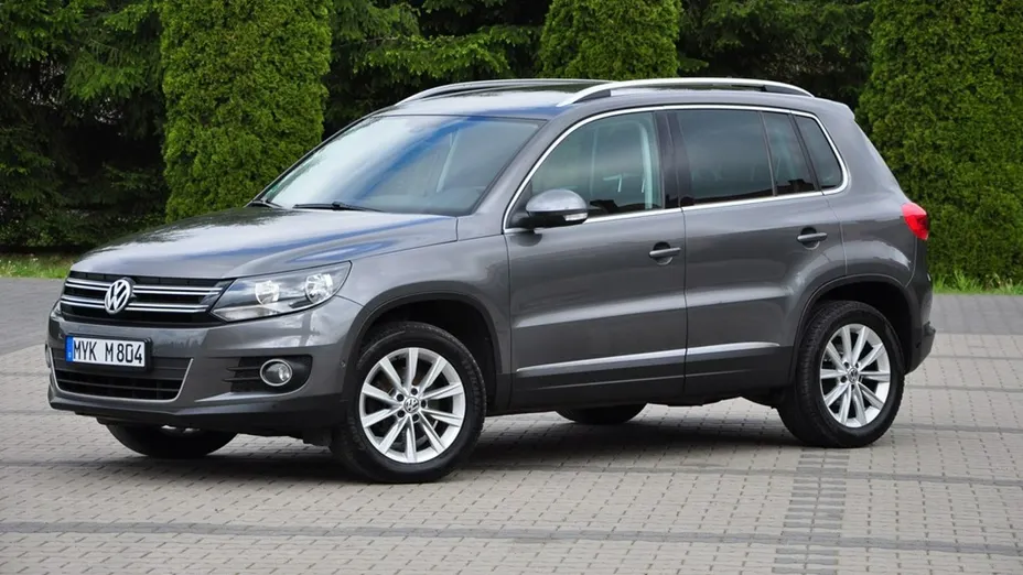 VOLKSWAGEN Tiguan -