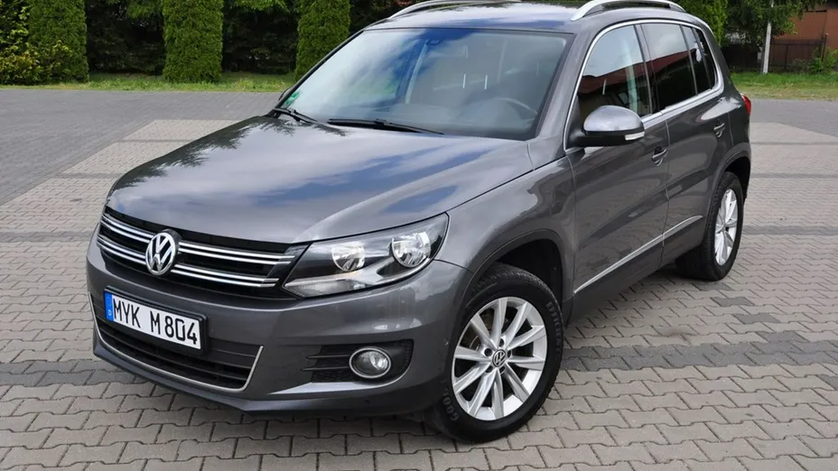VOLKSWAGEN Tiguan -