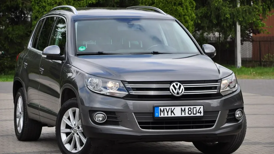 VOLKSWAGEN Tiguan -