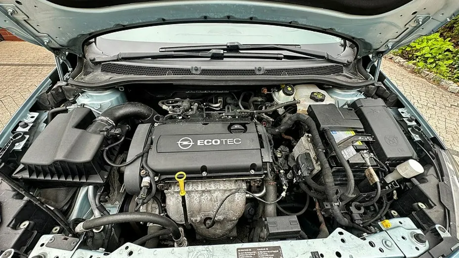 OPEL Astra -