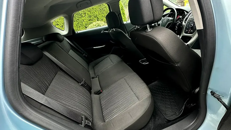 OPEL Astra -