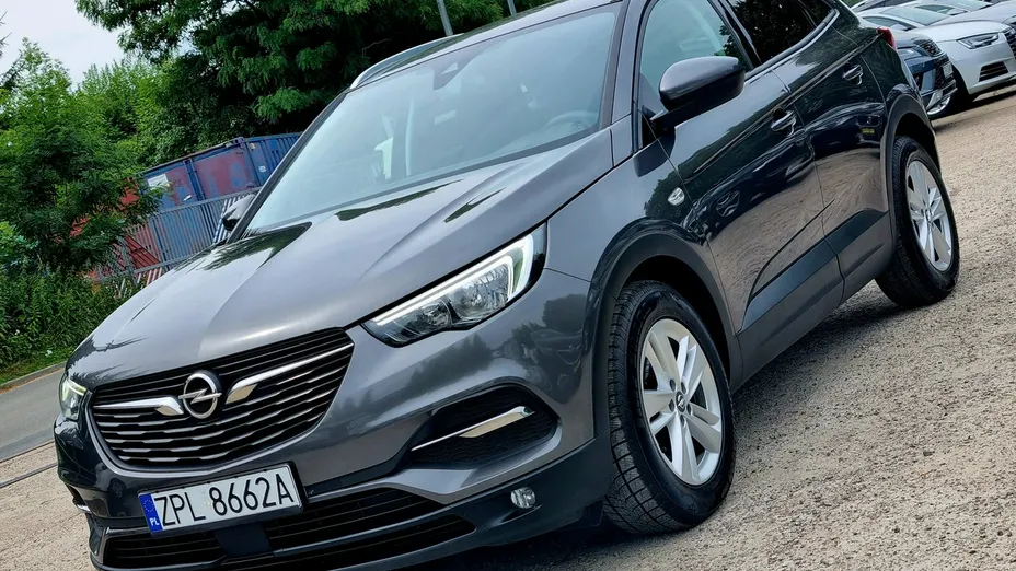 OPEL Grandland X -