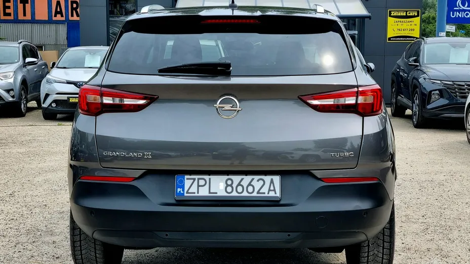 OPEL Grandland X -