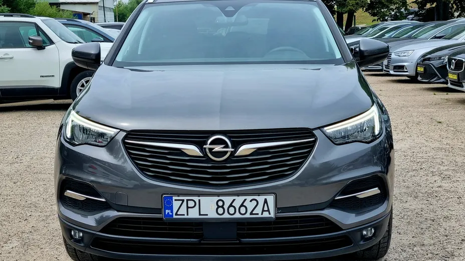 OPEL Grandland X -