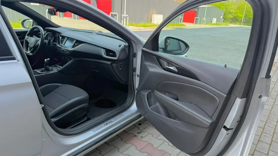 OPEL Insignia -