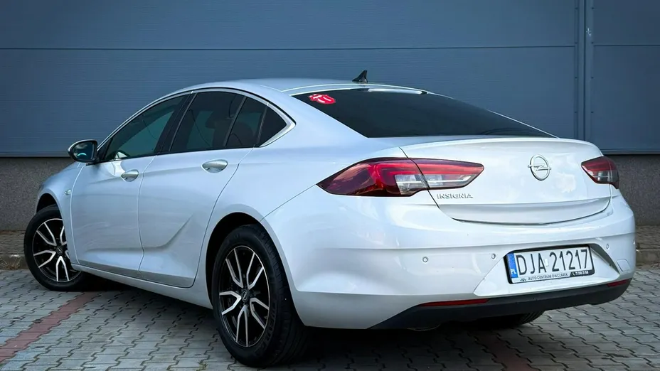 OPEL Insignia -