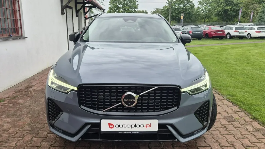 VOLVO XC60 -