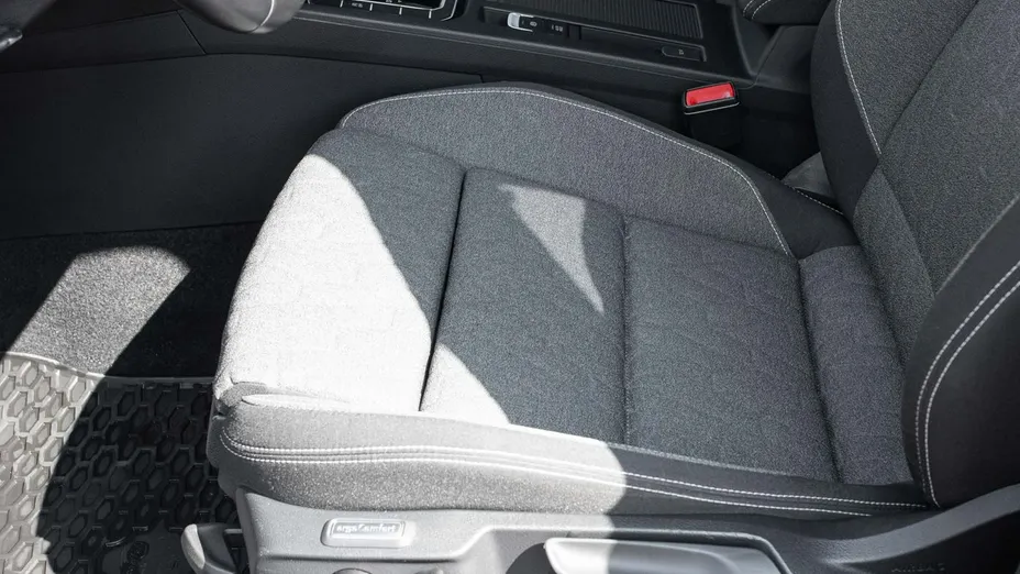 VOLKSWAGEN Passat -