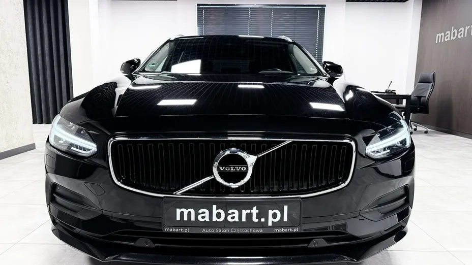 VOLVO V90 -