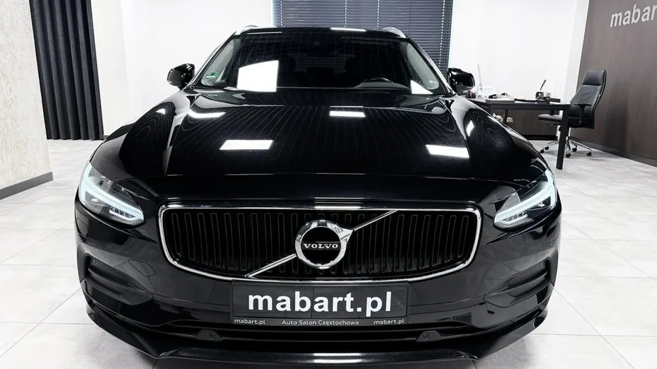 VOLVO V90 -