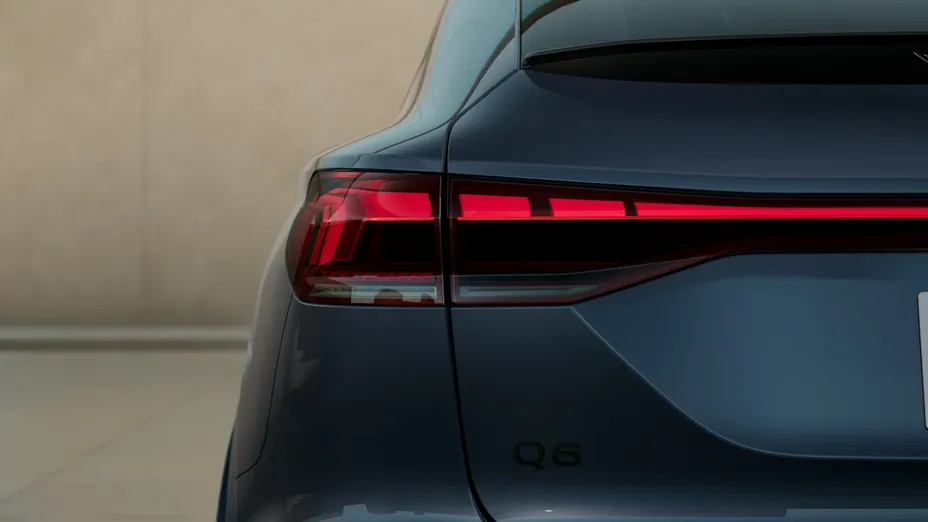 AUDI Q6 Sportback e-tron -