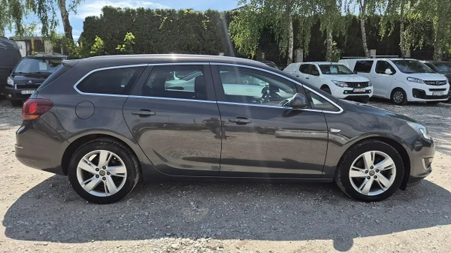 OPEL Astra -