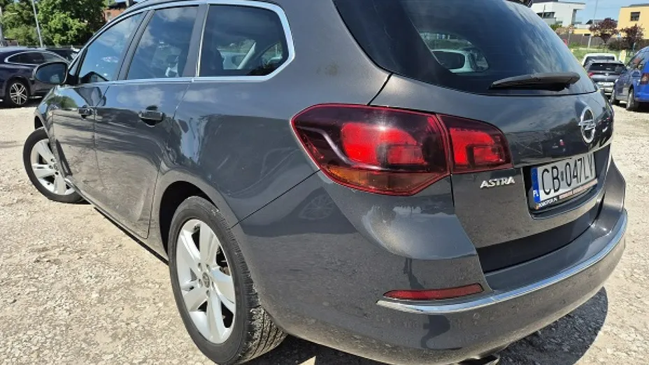 OPEL Astra -