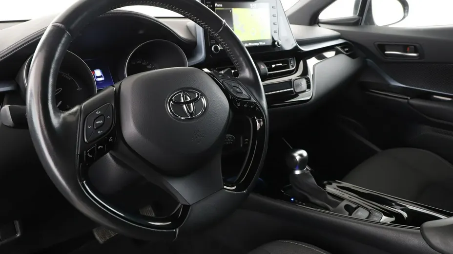 TOYOTA C-HR -