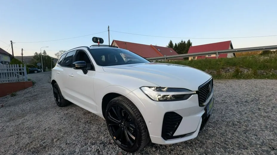 VOLVO XC60 -