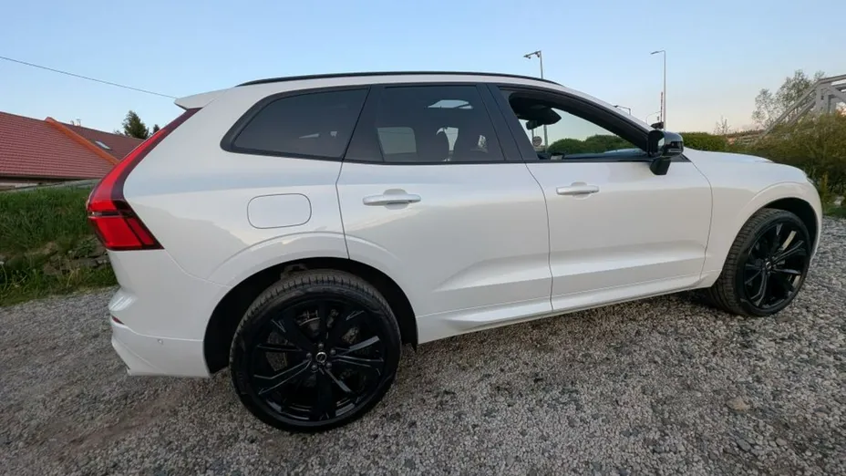 VOLVO XC60 -