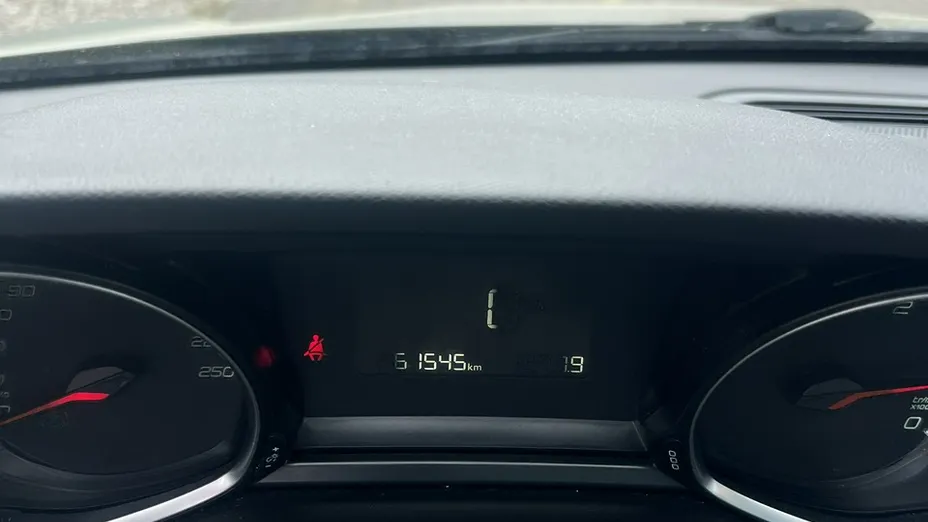 PEUGEOT 308 -