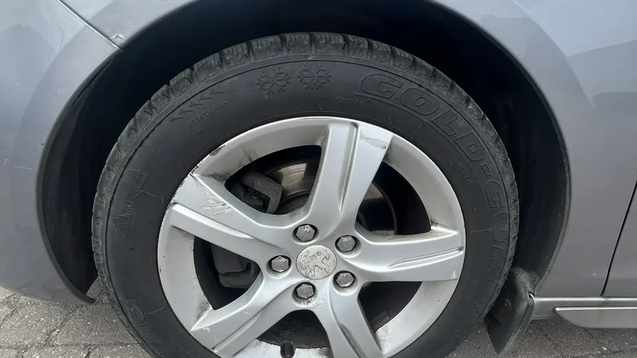 PEUGEOT 308 -