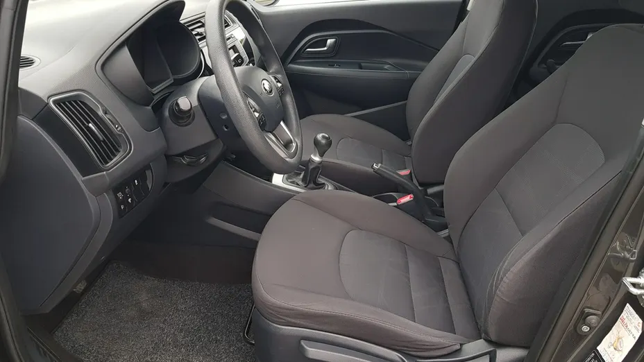 KIA Rio -