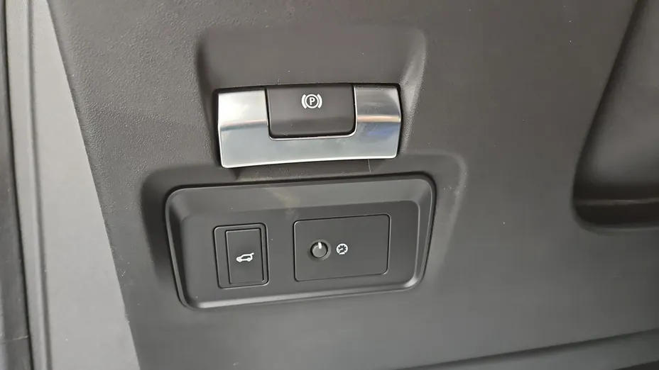 LAND ROVER Discovery Sport -