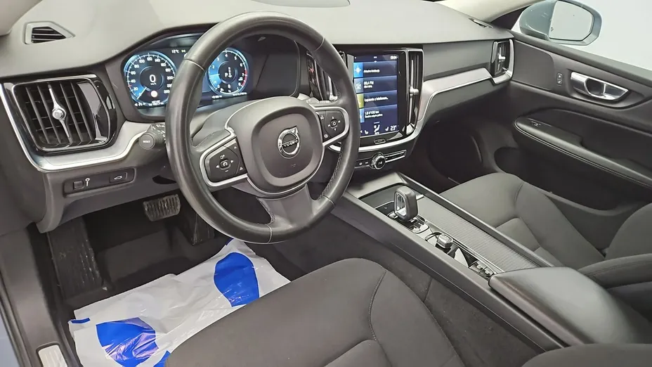 VOLVO V60 -