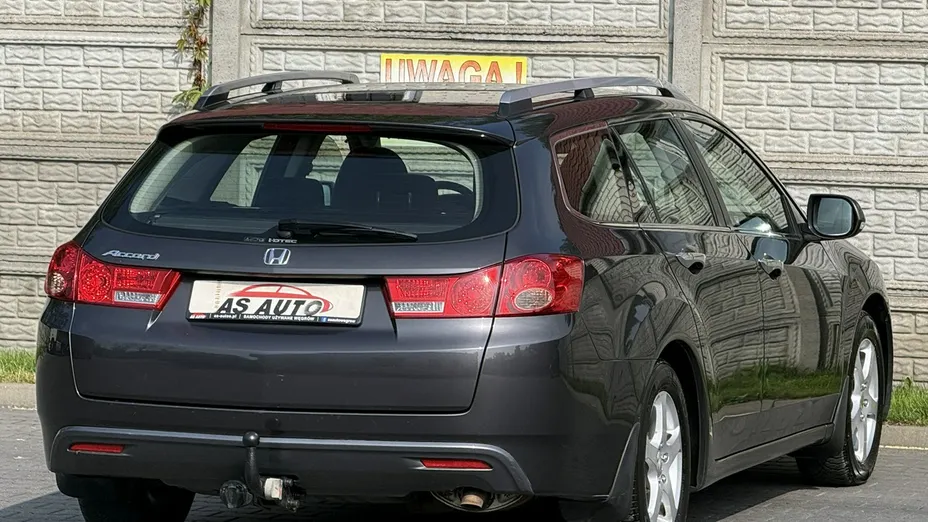 HONDA Accord -