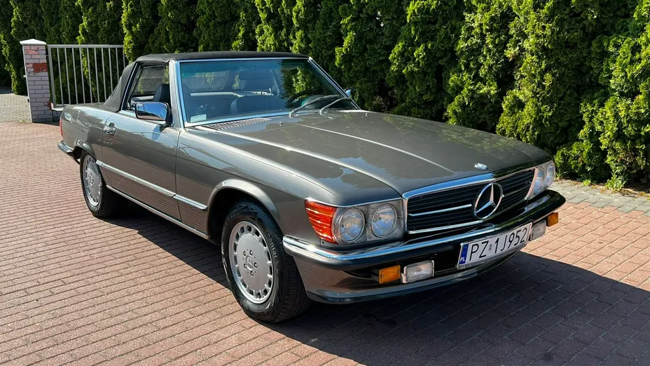MERCEDES-BENZ SL -