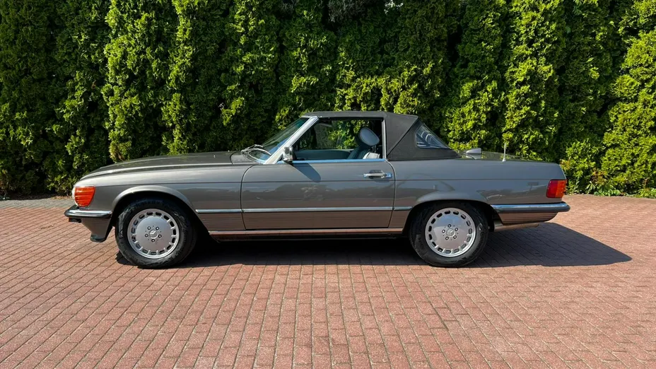 MERCEDES-BENZ SL -