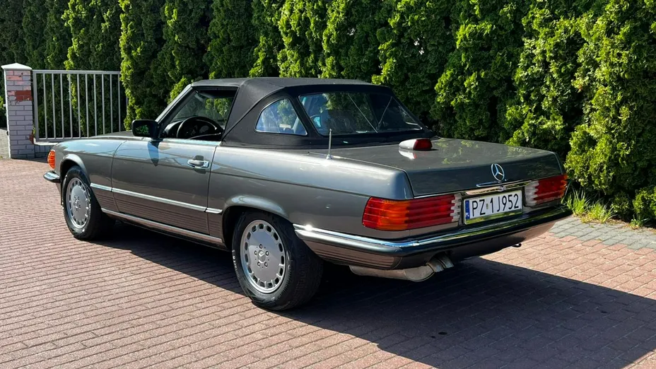 MERCEDES-BENZ SL -